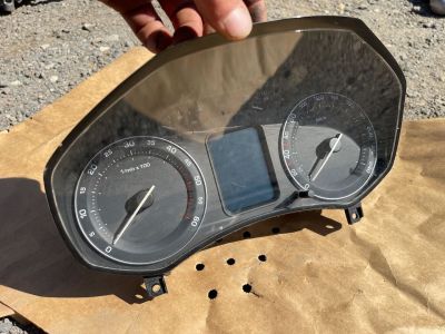 Přístrojový panel/budíky Škoda Octavia II (2004-2013) 1Z0-920-841-D