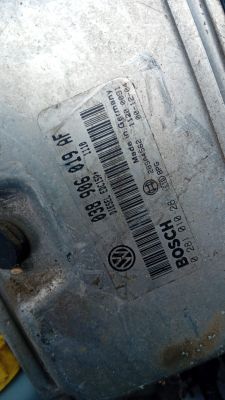 Řídící jednotka motoru (ECU) VAG 038-906-019-AF