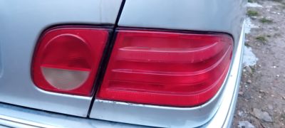 Zadní světla w210 Mercedes-Benz - náhled 2