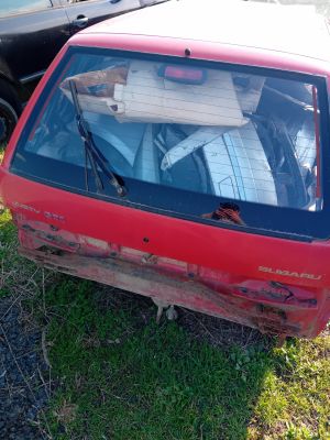 Subaru Justy víko kufru