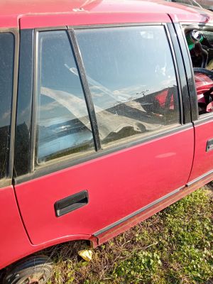 Subaru Justy zadní pravé dveře