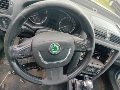 Octavia 2 multifunkční volant