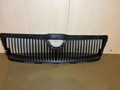 Přední horní mřížka Škoda Octavia 2 1Z0853668