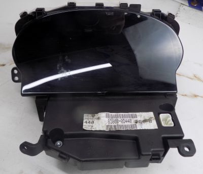 Přístrojová deska tachometr Toyota Yaris 838000D440
