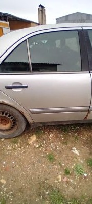Mercedes-Benz w210 zadní pravé dveře