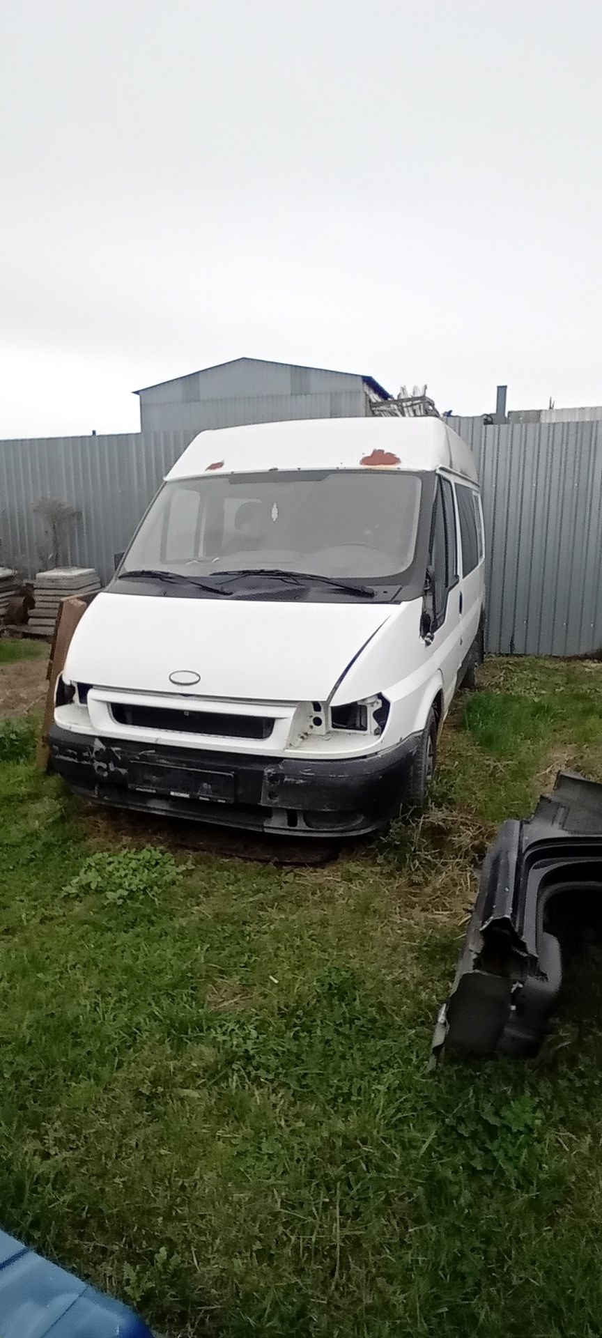 Ford Trensit na díly