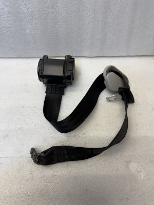 Pás bezpečnostní zadní PRAVÝ VW Golf 4 1J4857806