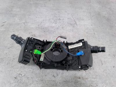 Sloupek řízení s páčkami Renault Scenic II 7701060400