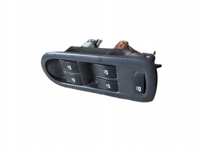 Spínač oken řidič Renault Scenic II 8200160603