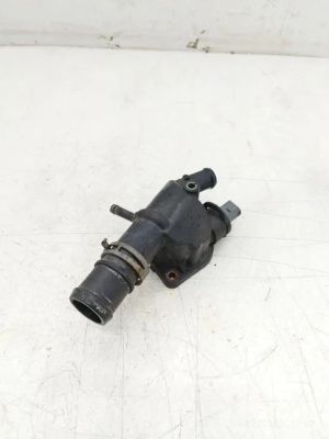 Termostat skříň VW Passat B6 03L121132