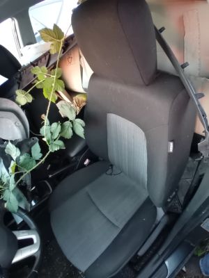 Kia cee'd – sedačka řidiče (textil, s bočním airbagem)