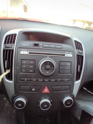 Kia cee'd – autorádio CD/MP3 s ovládáním klimatizace