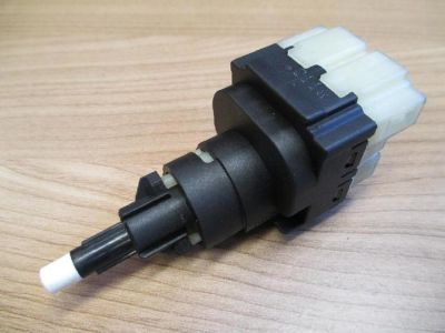 Spínač pedálu brzdy VW Passat B6 1K2945511A