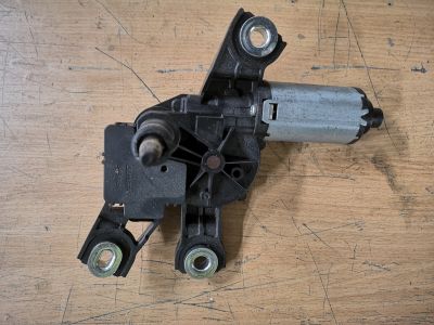 Motor zadního stěrače VW Passat B6 Variant 3C9955711A